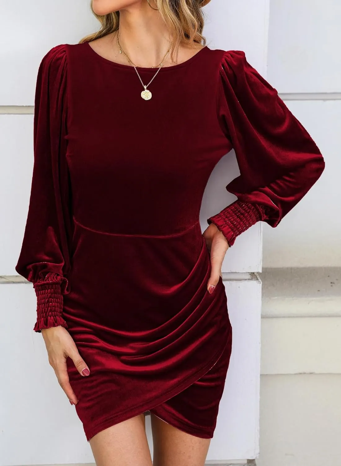 YIJIU Women Long Sleeve Velvet Dress Crew Neck Slim Fit Short Ruched Bodycon Cocktail Party Club Mini Dresses